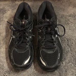 Women’s Asics Gel Kayano 21 size 10